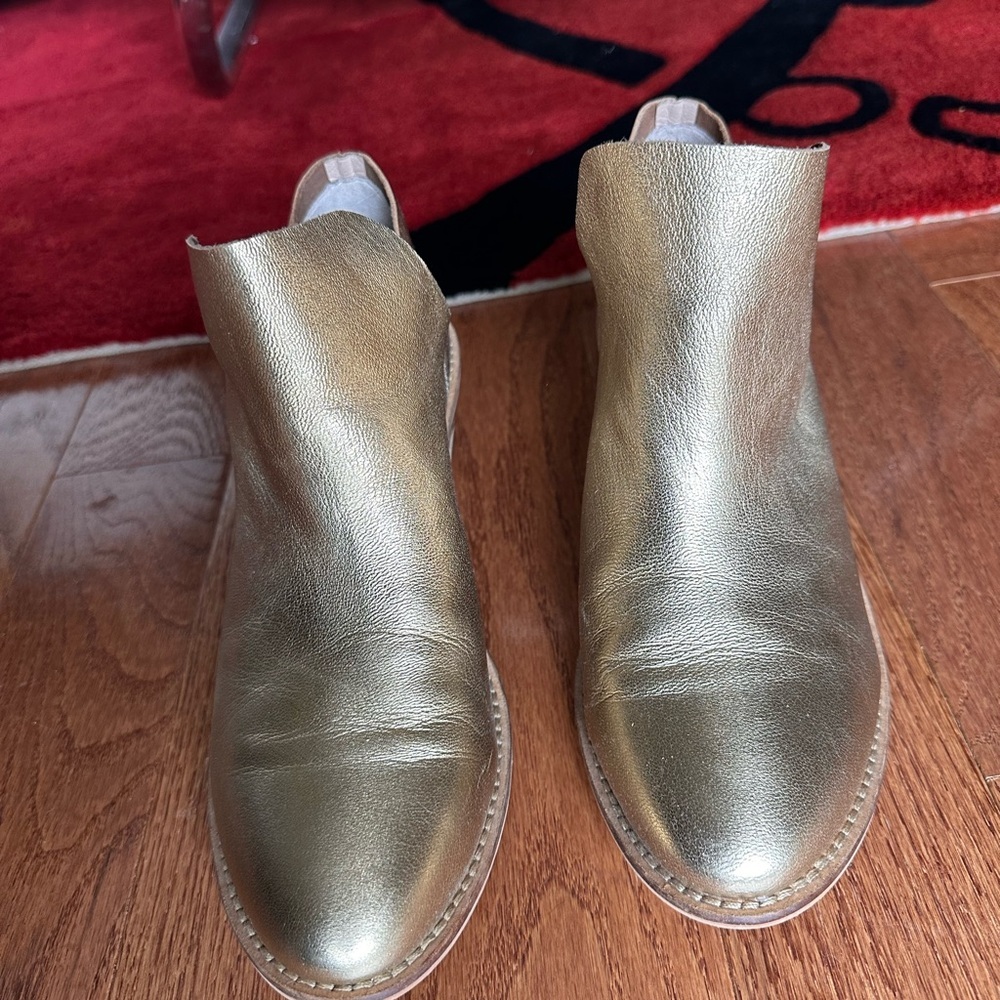 KDB Booties - Picture 2 of 4